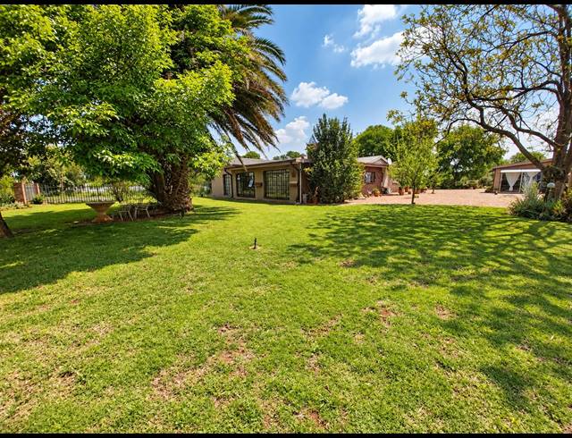 4 BEDROOM HOUSE FOR SALE IN KOOKRUS